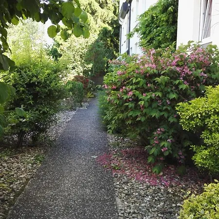 Park Line Garden Appartement *