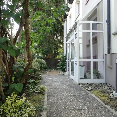 Park Line Garden Appartement *